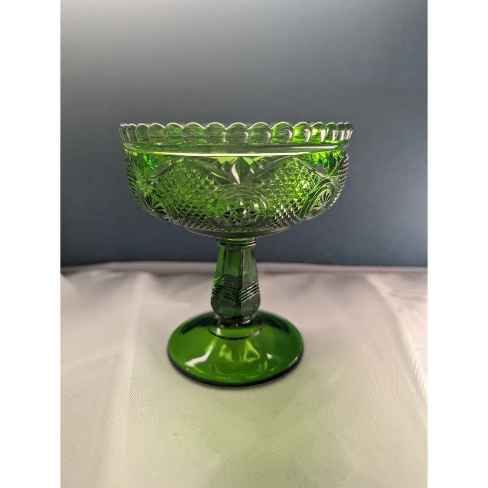 Vintage Emerald Glass Star And Punty Pedestal Compote Dish, Mid-Century